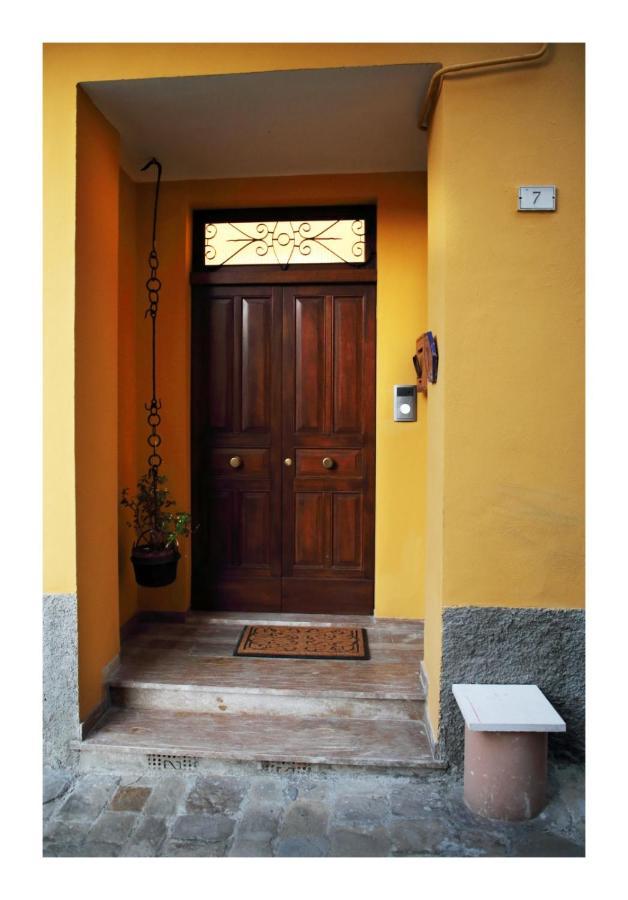 Casa Vacanze Piazza Padella San Severino Marche Exterior foto